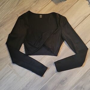 SHEIN black long sleeve crop top